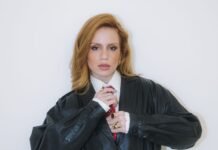 Carol Biazin apresenta concerto especial no palco do YouTube Music Nights