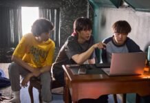 VEJA O TRAILER! Elite Filmes libera ‘A Fábrica de Fake News’ para plataformas de streaming