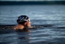 VEJA O TEASER! Nadadora ultramaratonista lança documentário sobre qualidade da água do mar