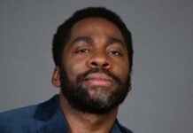 Lázaro Ramos anuncia novo projeto, ‘Mais Que Irmãos’, durante passagem por Berlim