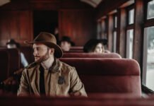 Looke estreia ‘Os 5 Fora da Lei’ e traz novos filmes de terror, romance e drama