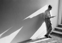 Exibido em Veneza, ‘O Cinema de Godard’ estreia no Curta! com riqueza da vida e da obra do cineasta