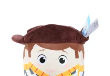 Americanas lança coleção exclusiva de pelúcias quadradas Disney e celebra estreia de Toy Story 5